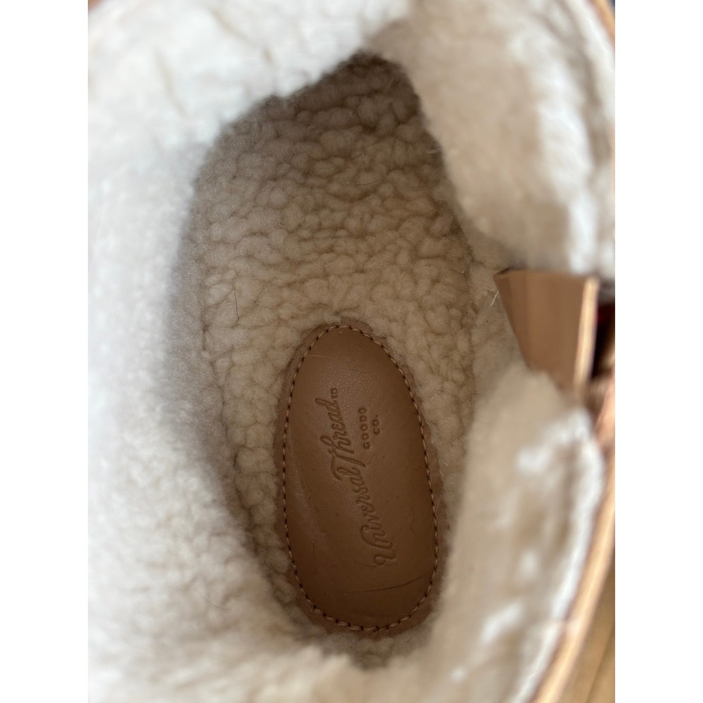 Universal Thread Tan Faux Suede Faux Fur Lined Platform Lug Sole Ankle Boots 8 - Picture 5 of 7